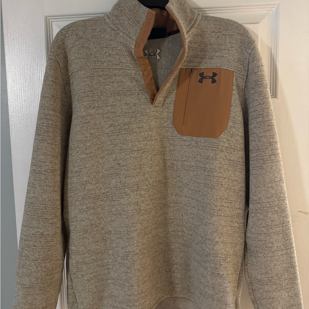 Under Armour Men's Heathered Beige Pullover with Tan Chest Pocket